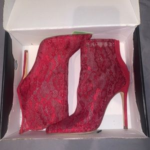 High heel boots